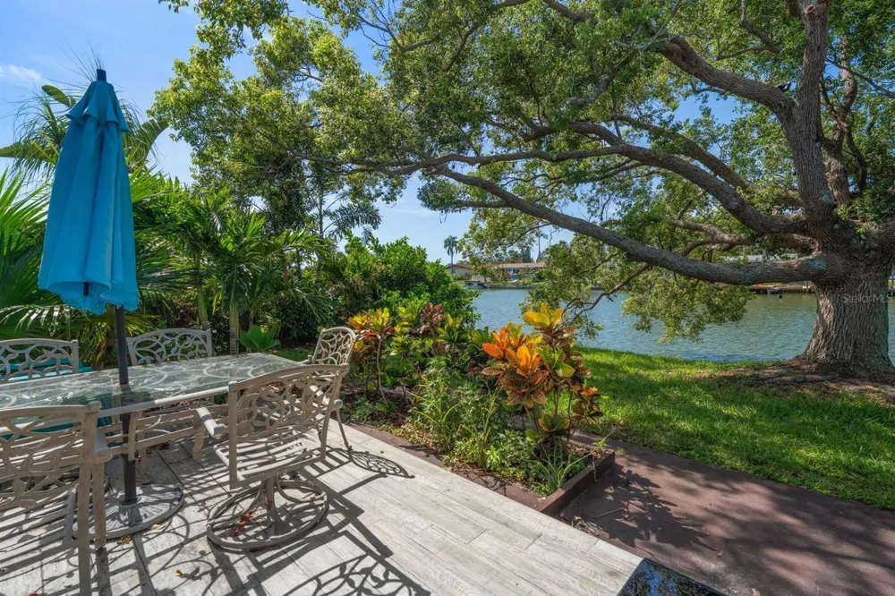 4114 SUNRAY DRIVE Holiday, FL 34691