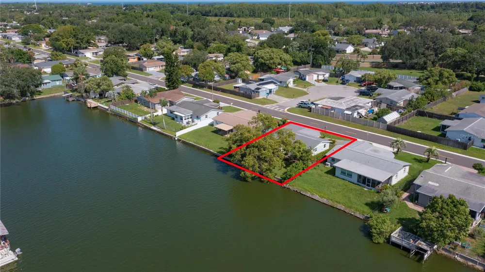 4114 SUNRAY DRIVE Holiday, FL 34691