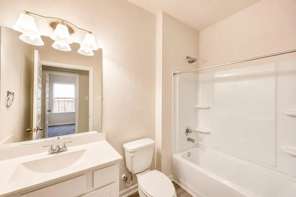 1929 Riverside Circle Dayton, TX 77535