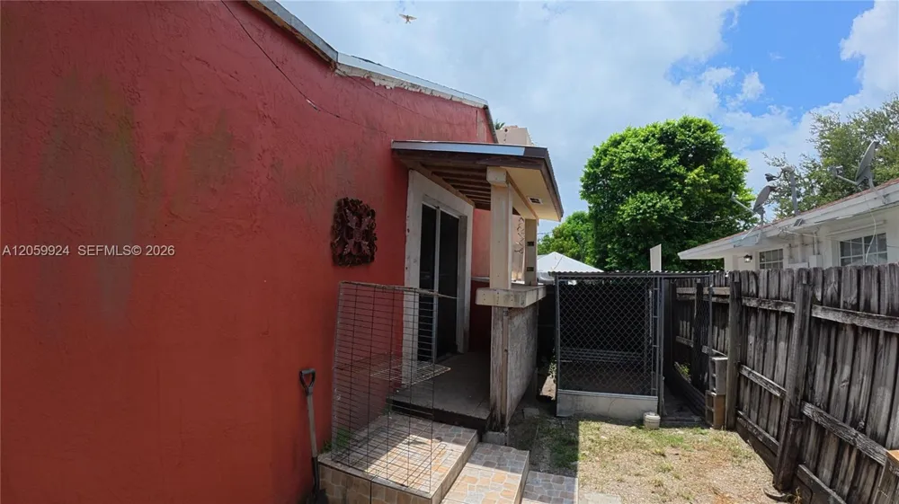 15737 NW 40th Ct Miami Gardens, FL 33054