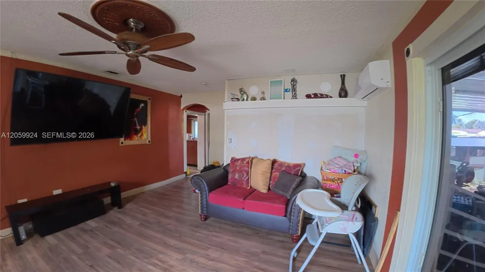 15737 NW 40th Ct Miami Gardens, FL 33054