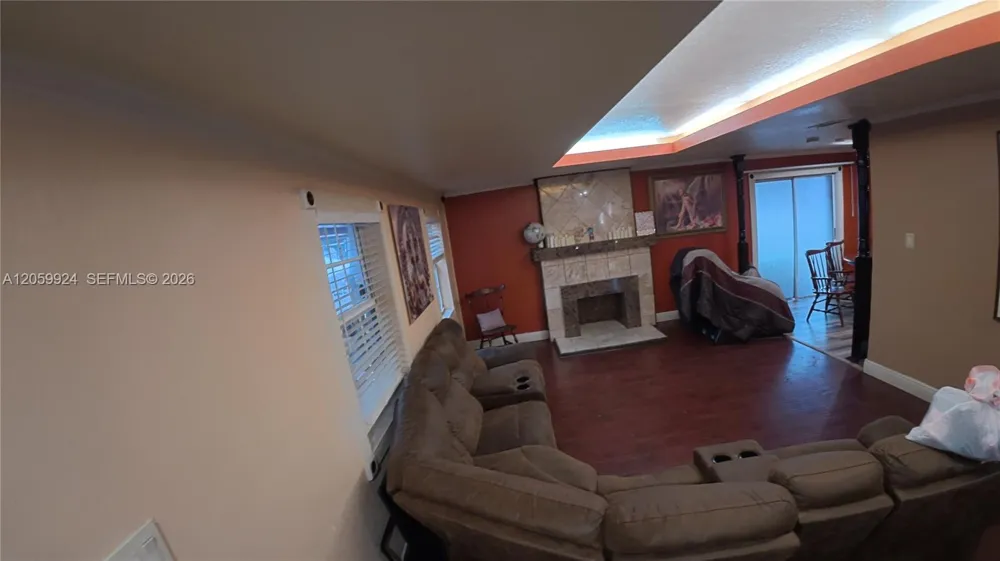 15737 NW 40th Ct Miami Gardens, FL 33054