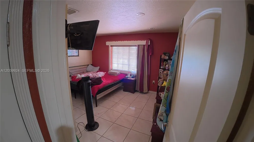 15737 NW 40th Ct Miami Gardens, FL 33054