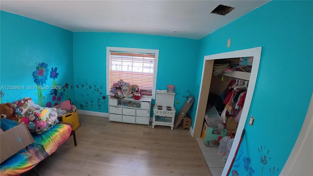 15737 NW 40th Ct Miami Gardens, FL 33054