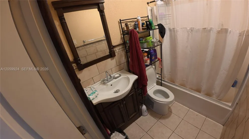 15737 NW 40th Ct Miami Gardens, FL 33054