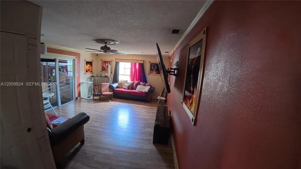 15737 NW 40th Ct Miami Gardens, FL 33054