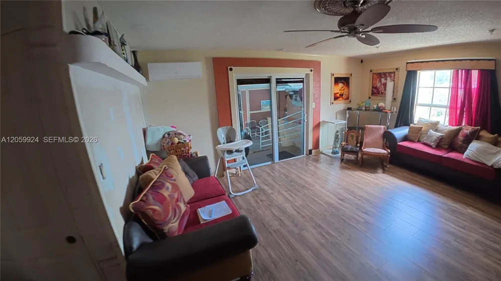 15737 NW 40th Ct Miami Gardens, FL 33054