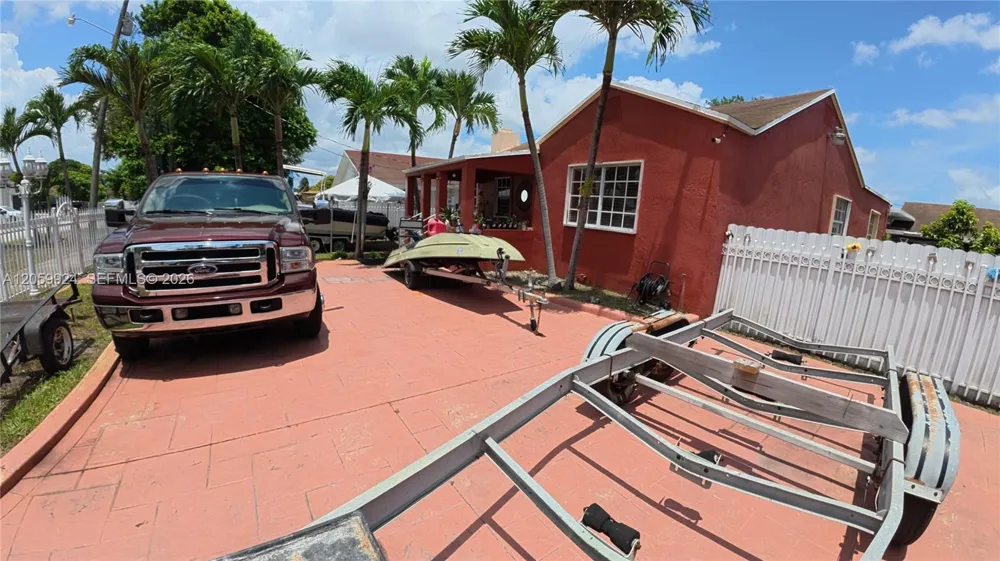 15737 NW 40th Ct Miami Gardens, FL 33054