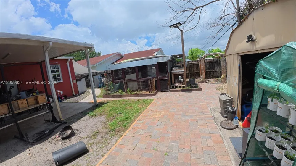 15737 NW 40th Ct Miami Gardens, FL 33054