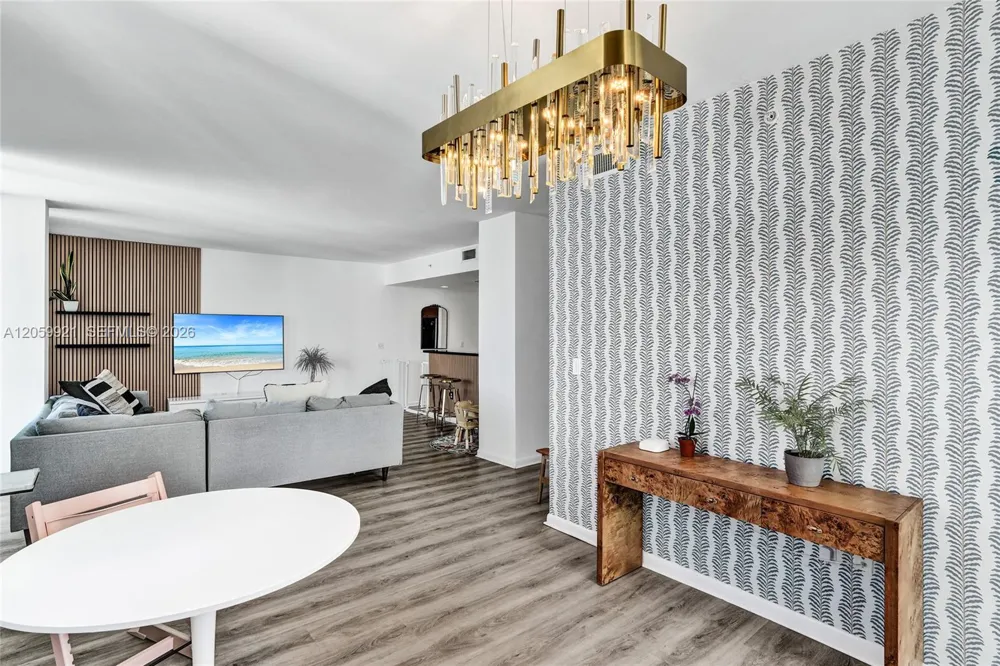 244 Biscayne Blvd #3409 Miami, FL 33132