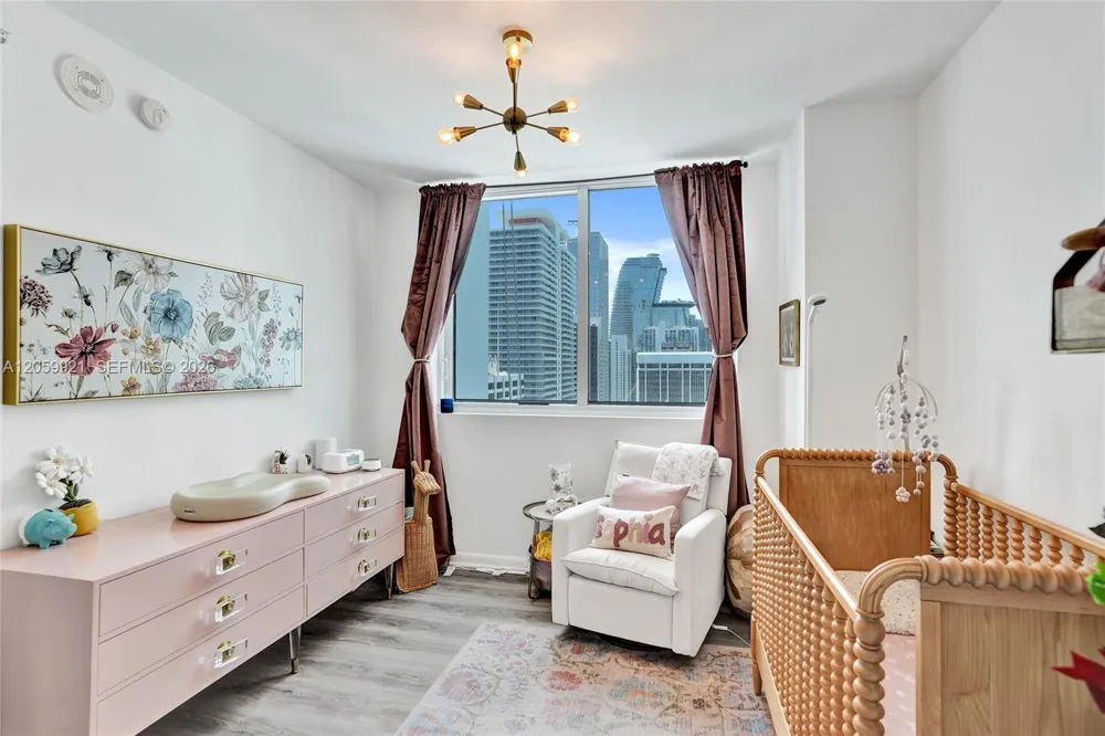 244 Biscayne Blvd #3409 Miami, FL 33132
