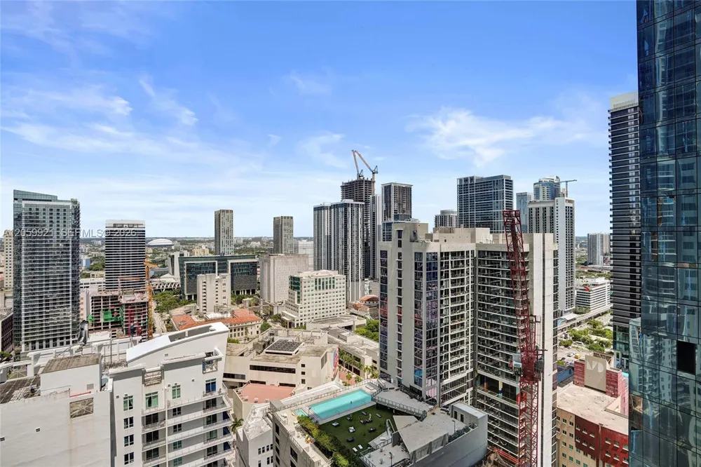 244 Biscayne Blvd #3409 Miami, FL 33132