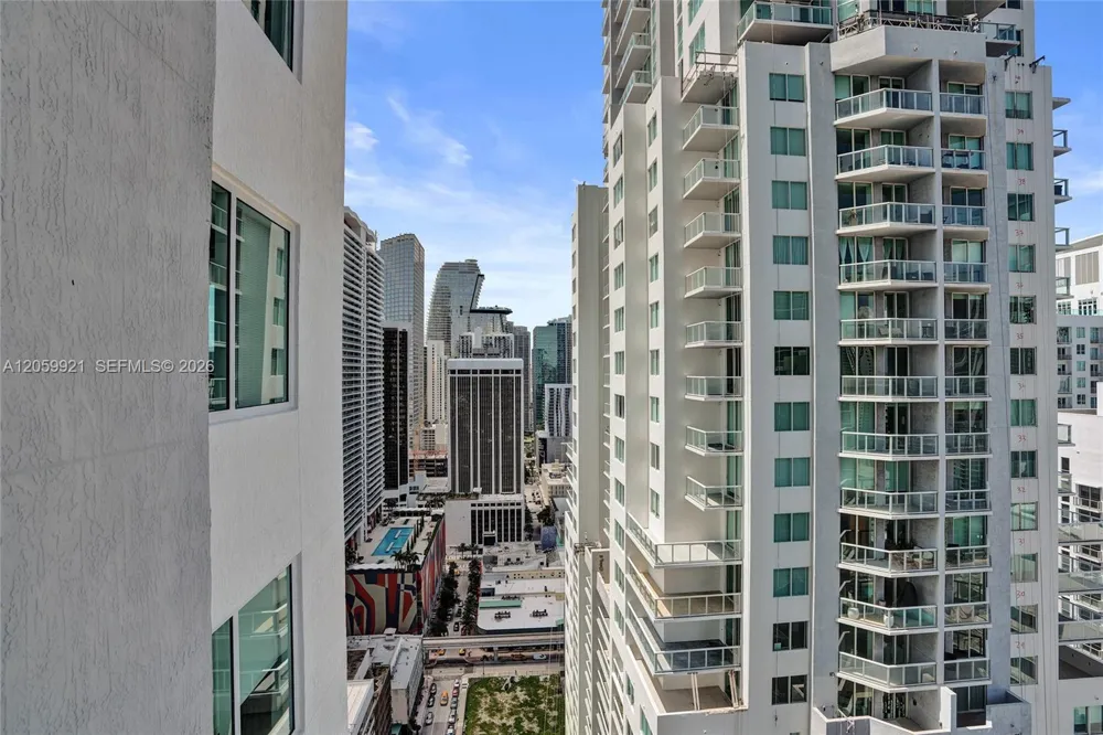 244 Biscayne Blvd #3409 Miami, FL 33132