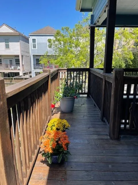 806 Kipp Avenue Kemah, TX 77565