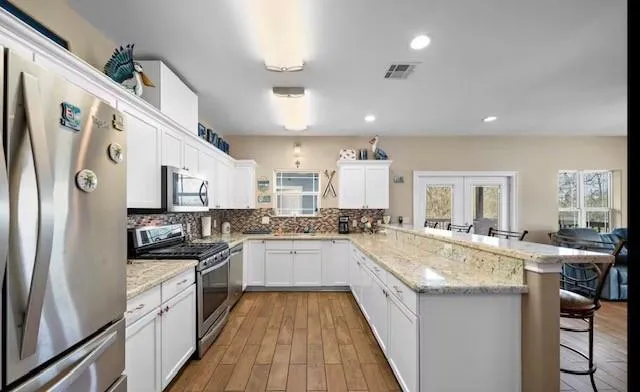 806 Kipp Avenue Kemah, TX 77565