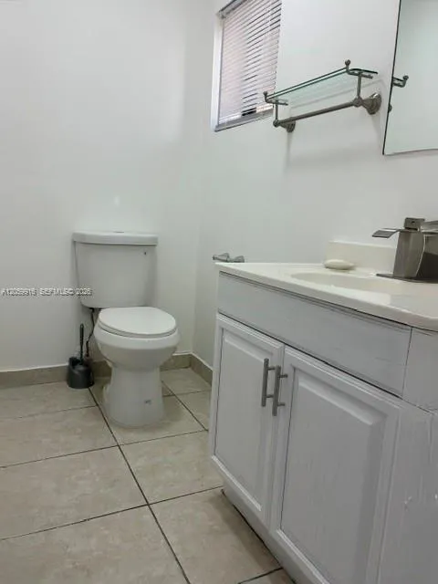 1121 SW 105th Ave #308 Miami, FL 33174