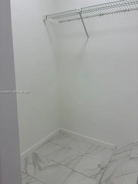 1121 SW 105th Ave #308 Miami, FL 33174