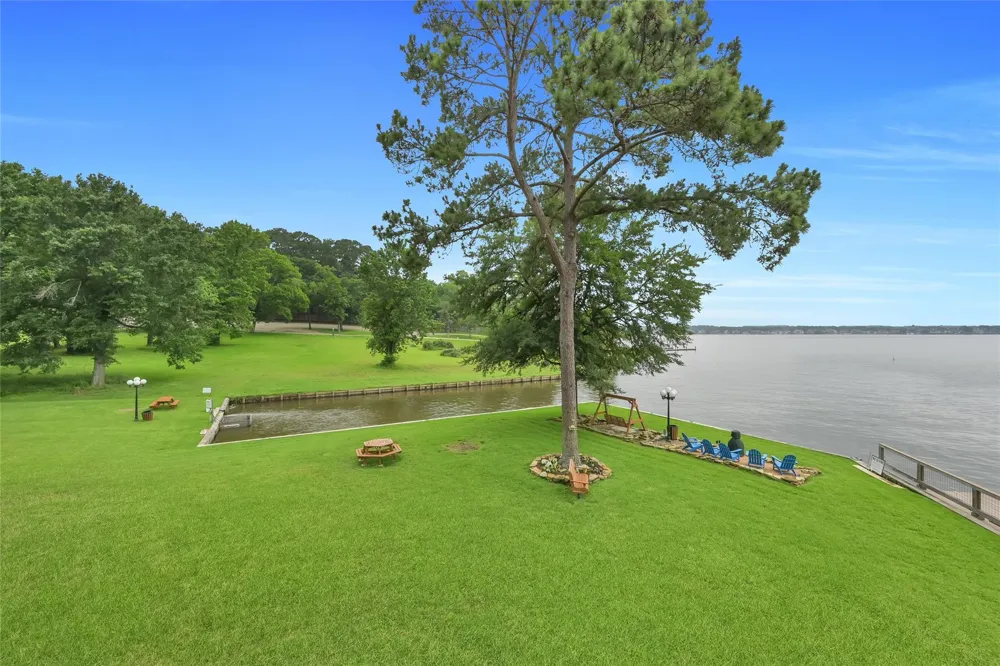 3900 Aspen Drive #A105 Montgomery, TX 77356
