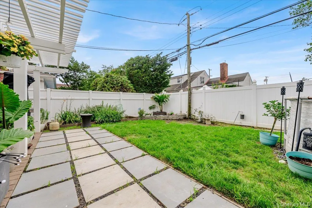 1497 Park Street Atlantic Beach, NY 11509