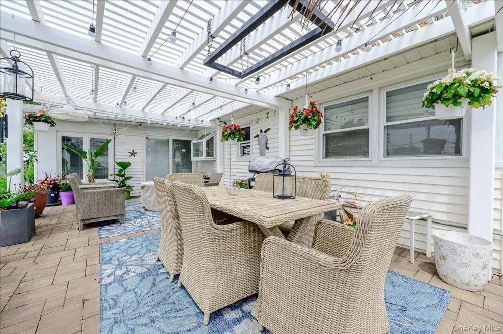 1497 Park Street Atlantic Beach, NY 11509