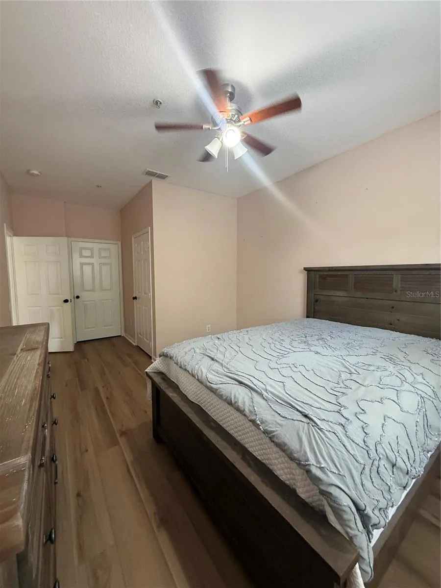 6214 STEVENSON DRIVE #305 Orlando, FL 32835