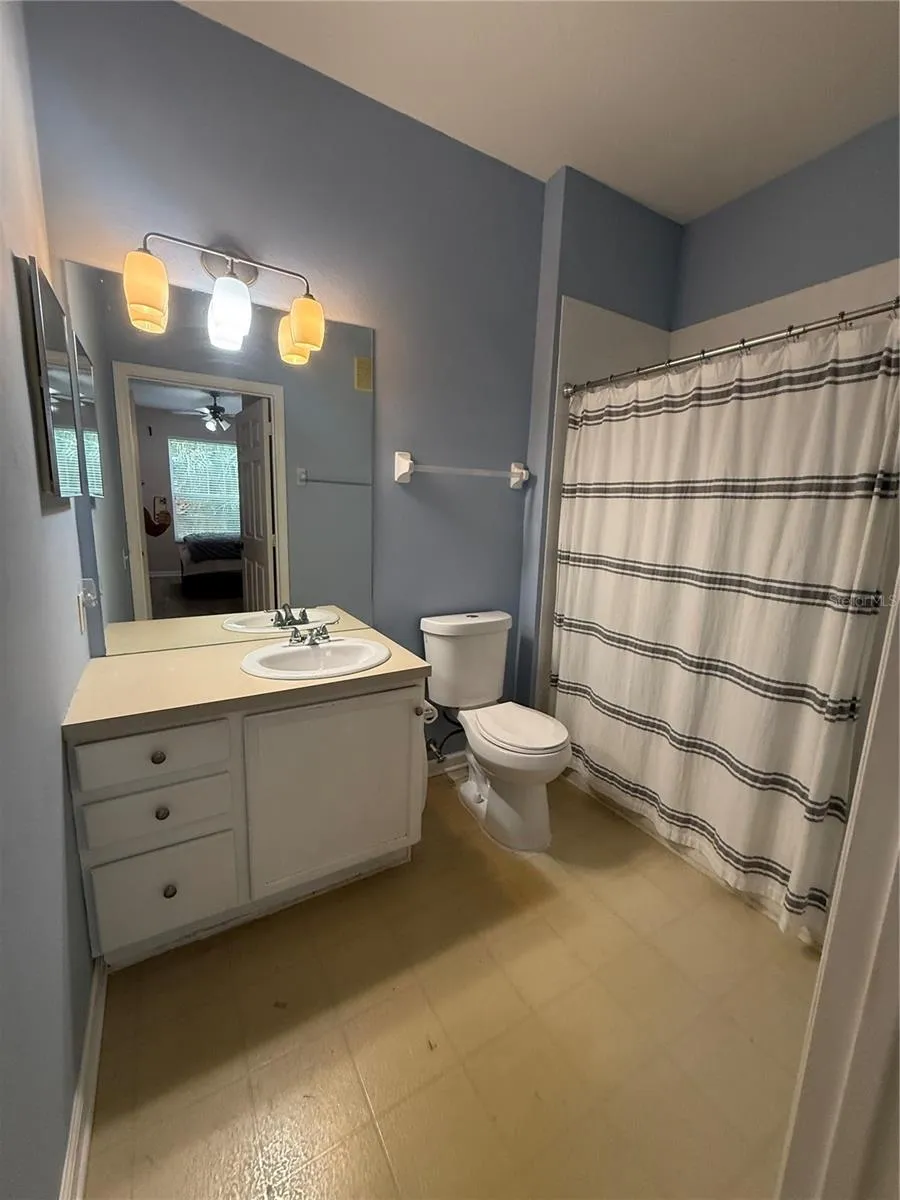 6214 STEVENSON DRIVE #305 Orlando, FL 32835