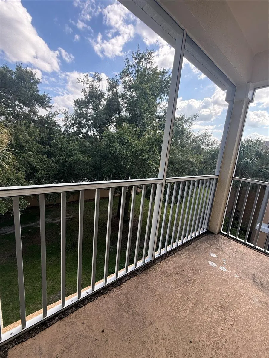 6214 STEVENSON DRIVE #305 Orlando, FL 32835