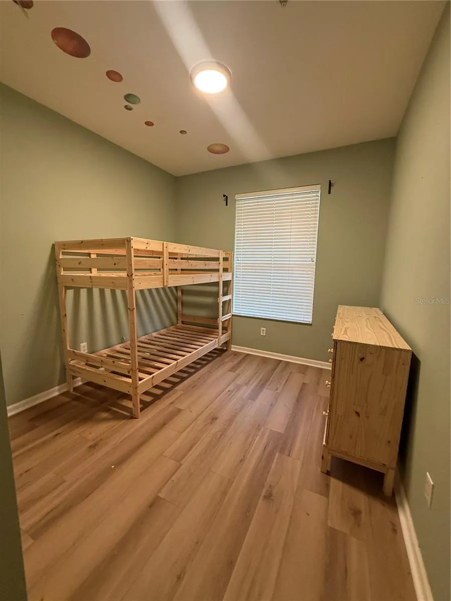 6214 STEVENSON DRIVE #305 Orlando, FL 32835