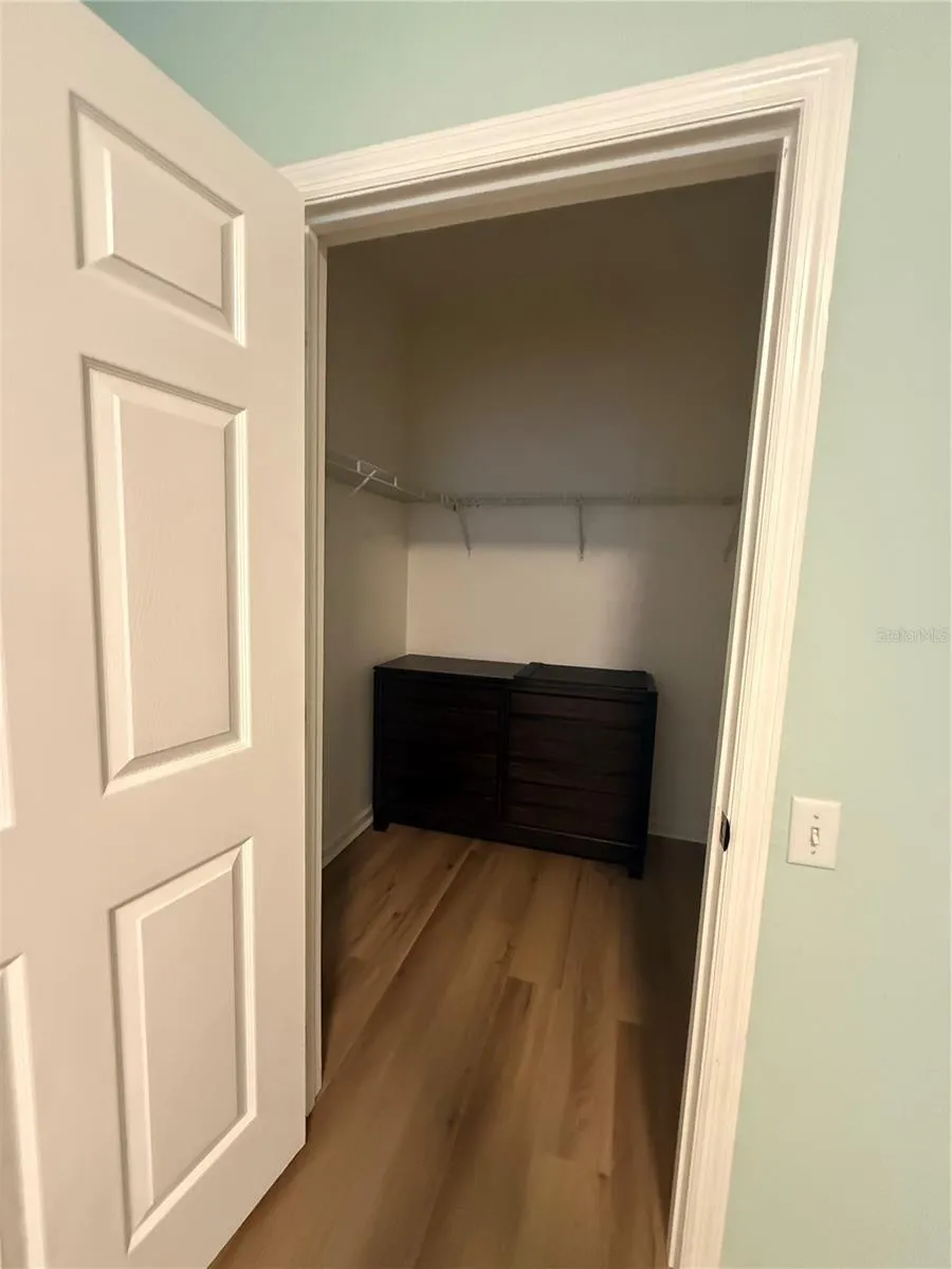 6214 STEVENSON DRIVE #305 Orlando, FL 32835