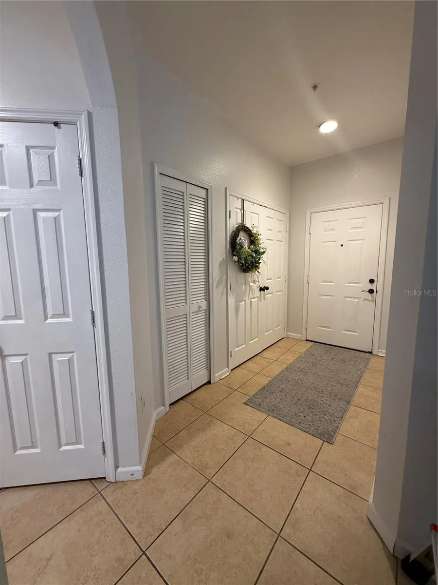 6214 STEVENSON DRIVE #305 Orlando, FL 32835
