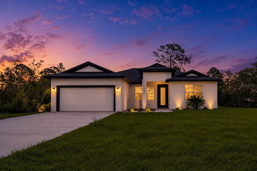 551 DOWLING CIRCLE Lady Lake, FL 32159