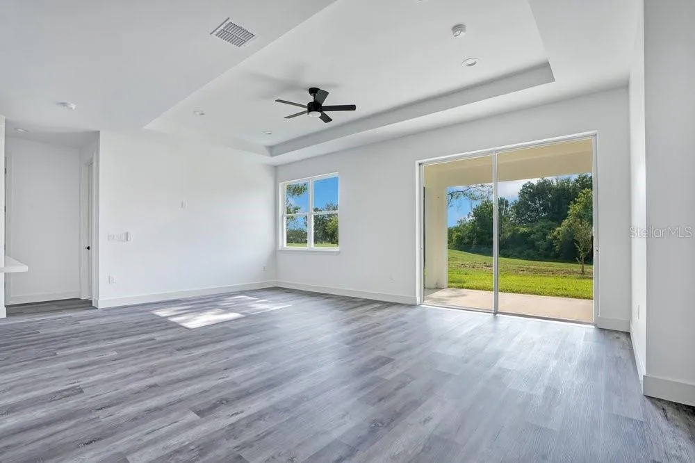 551 DOWLING CIRCLE Lady Lake, FL 32159