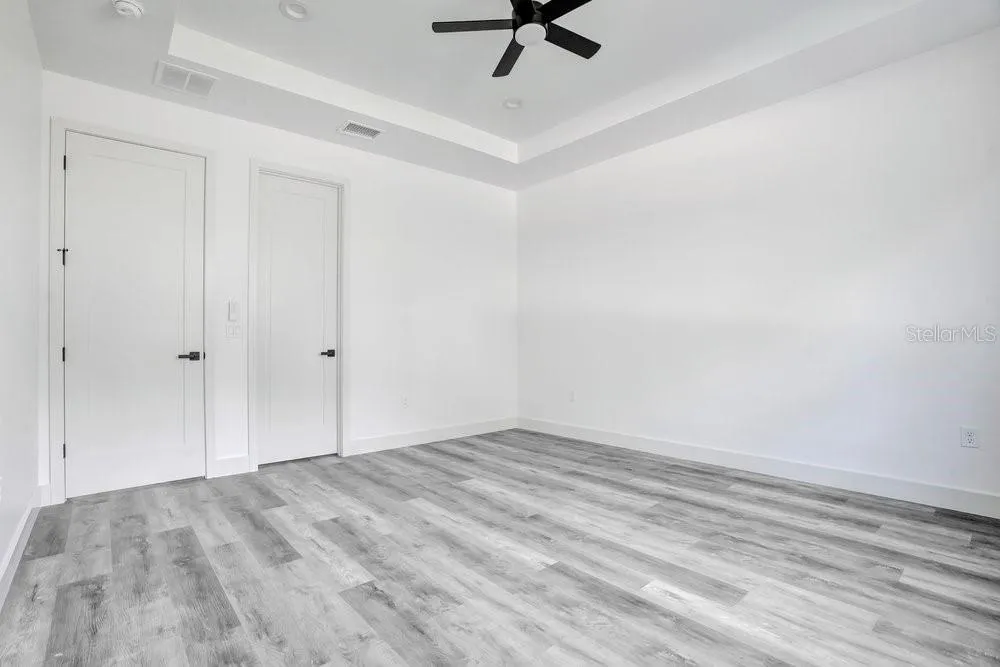 551 DOWLING CIRCLE Lady Lake, FL 32159