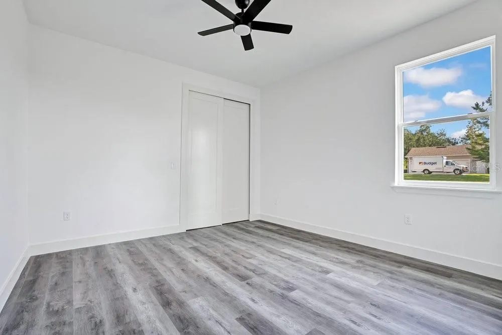 551 DOWLING CIRCLE Lady Lake, FL 32159