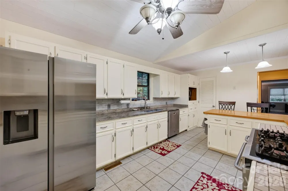1117 Cedar Creek Drive Morganton, NC 28655