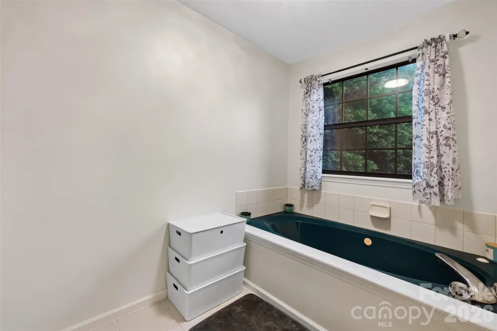 1117 Cedar Creek Drive Morganton, NC 28655