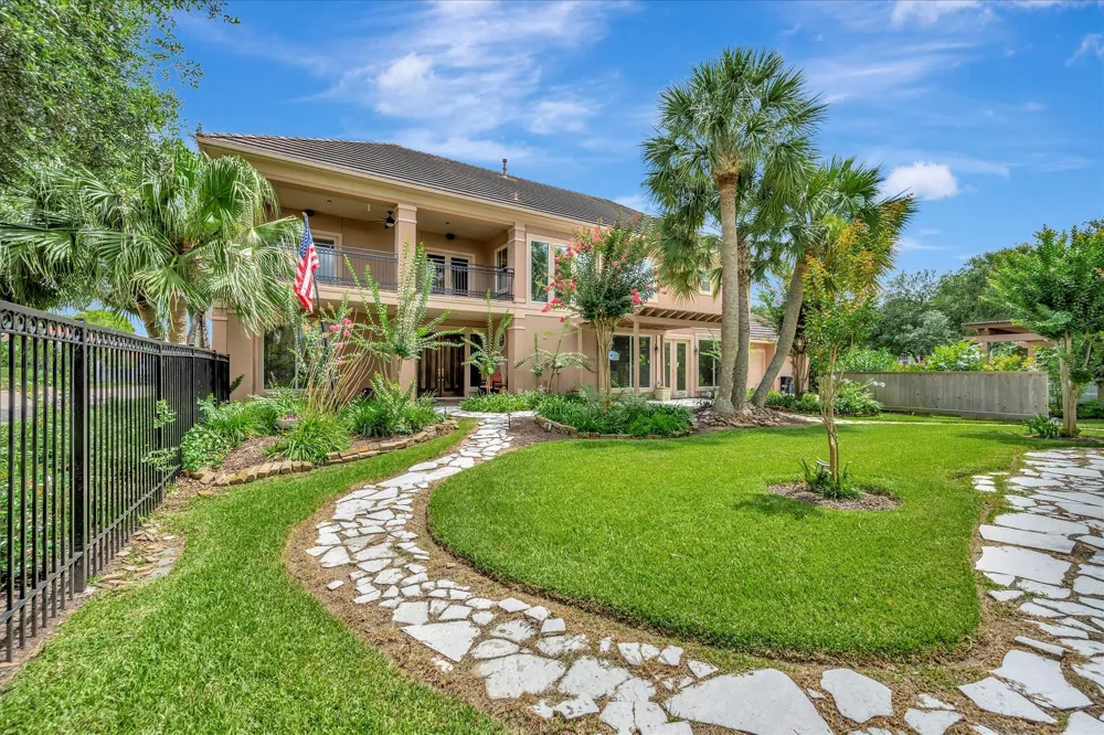 604 Harborside Way Kemah, TX 77565