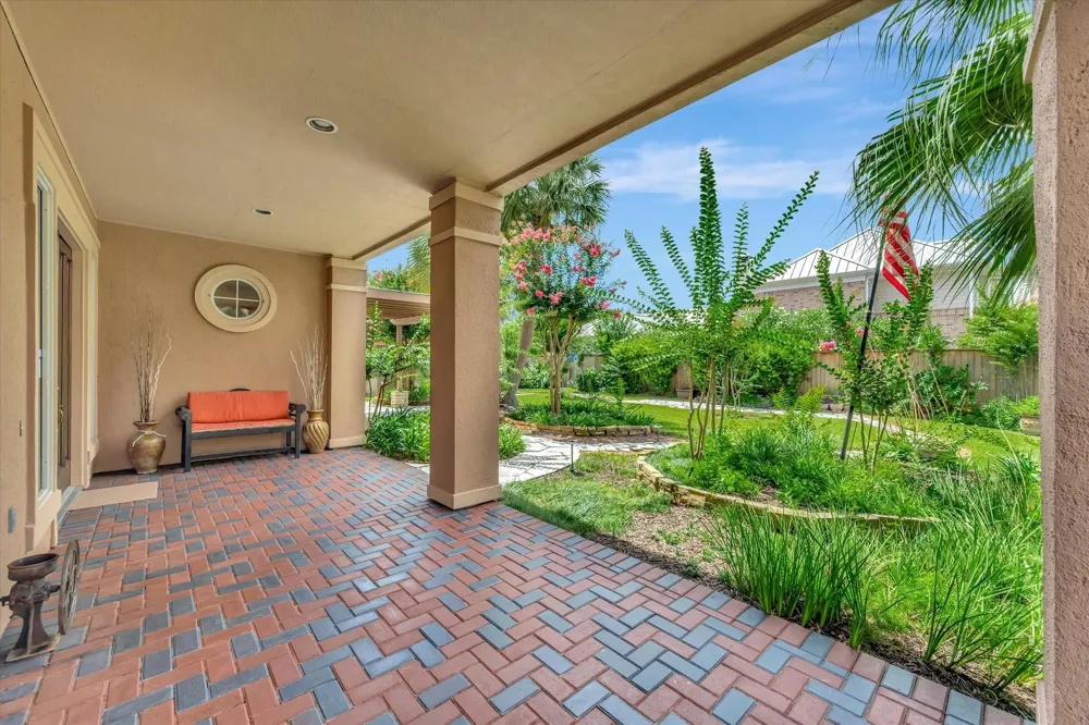 604 Harborside Way Kemah, TX 77565