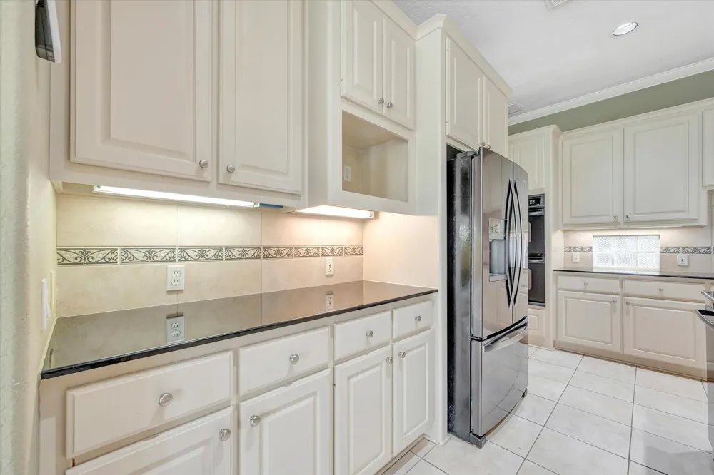 604 Harborside Way Kemah, TX 77565