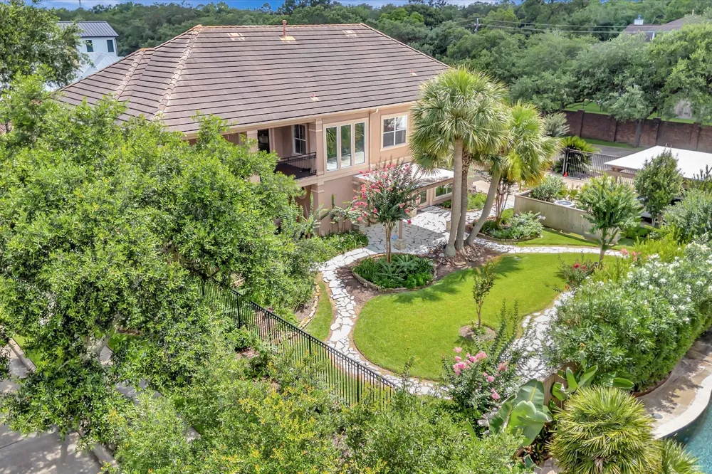 604 Harborside Way Kemah, TX 77565