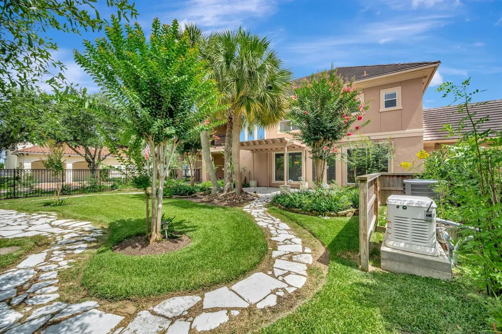 604 Harborside Way Kemah, TX 77565