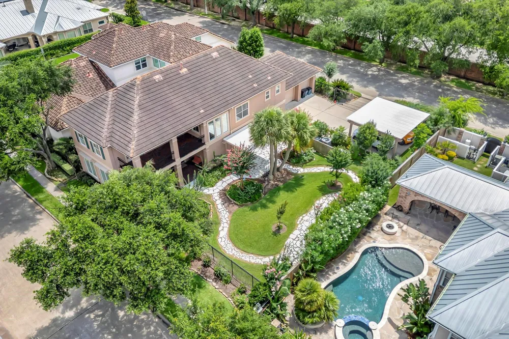604 Harborside Way Kemah, TX 77565