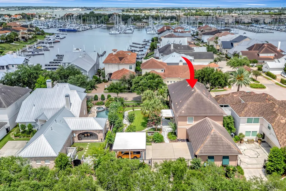604 Harborside Way Kemah, TX 77565