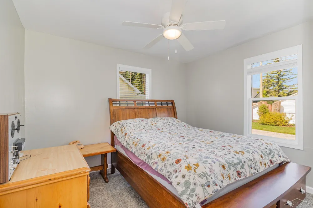 1708 Division Street Saginaw, MI 48602