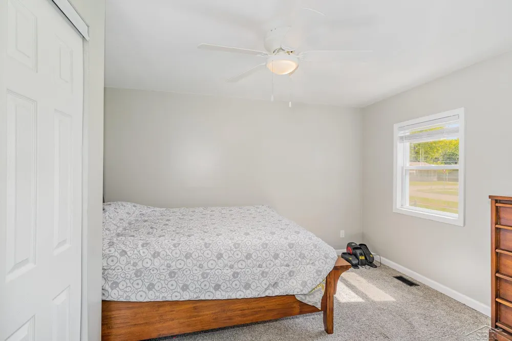1708 Division Street Saginaw, MI 48602