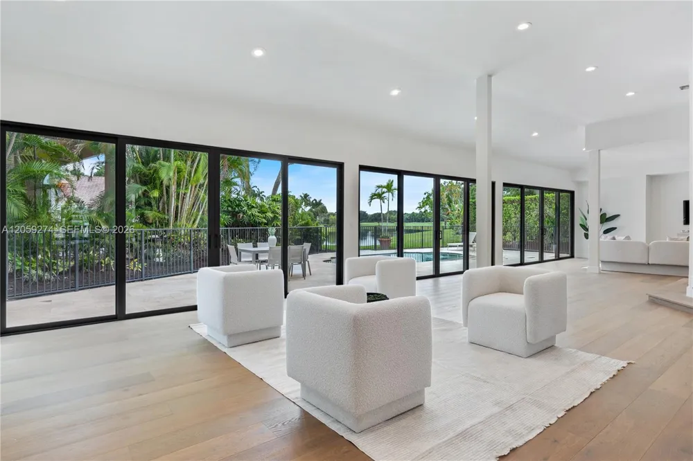17892 Hampshire Ln Boca Raton, FL 33498