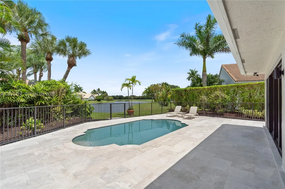 17892 Hampshire Ln Boca Raton, FL 33498