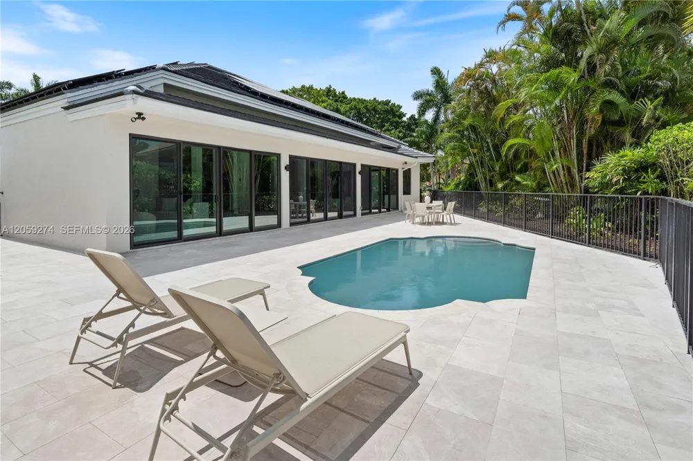 17892 Hampshire Ln Boca Raton, FL 33498