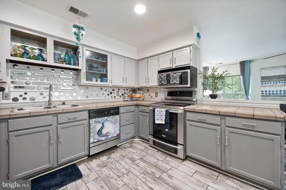 6211 GILBRALTER LANE Bowie, MD 20720