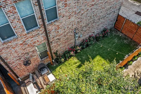 1028 Patterson